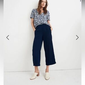Madewell Tall Huston Pull-On Crop Pants in Dark Blue and Size Small